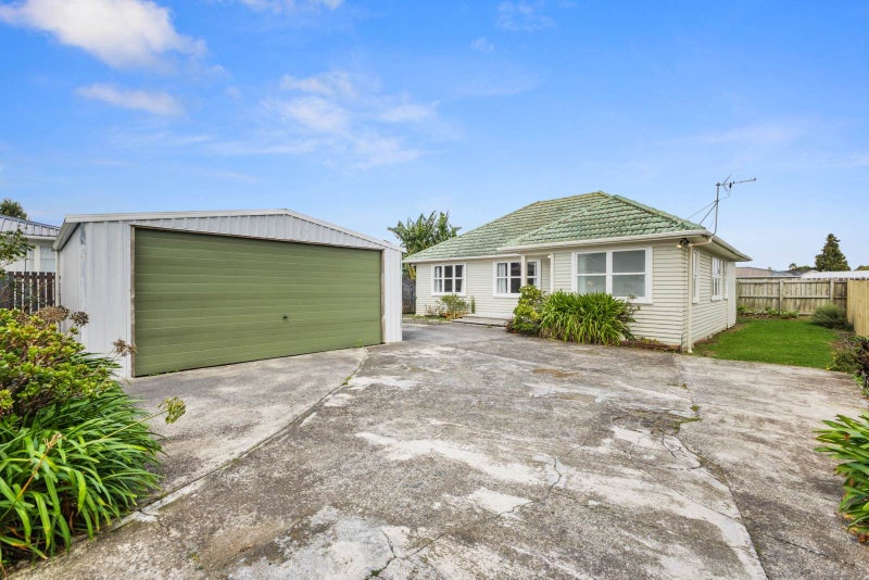 2/174 Russell Road, Manurewa, Auckland - Carousel 1