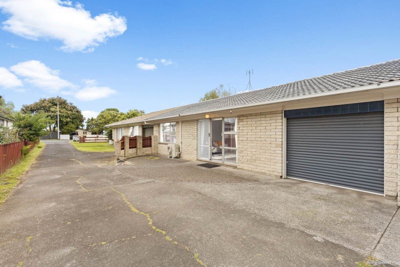 2/46 Jellicoe Road, Manurewa, Auckland - Carousel 1
