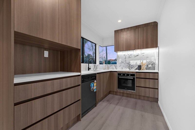 10K Rathgar Road, Henderson, Auckland - Carousel 1