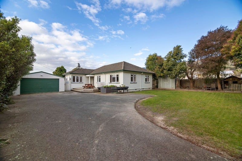 8 William Street, Richmond - Carousel 2