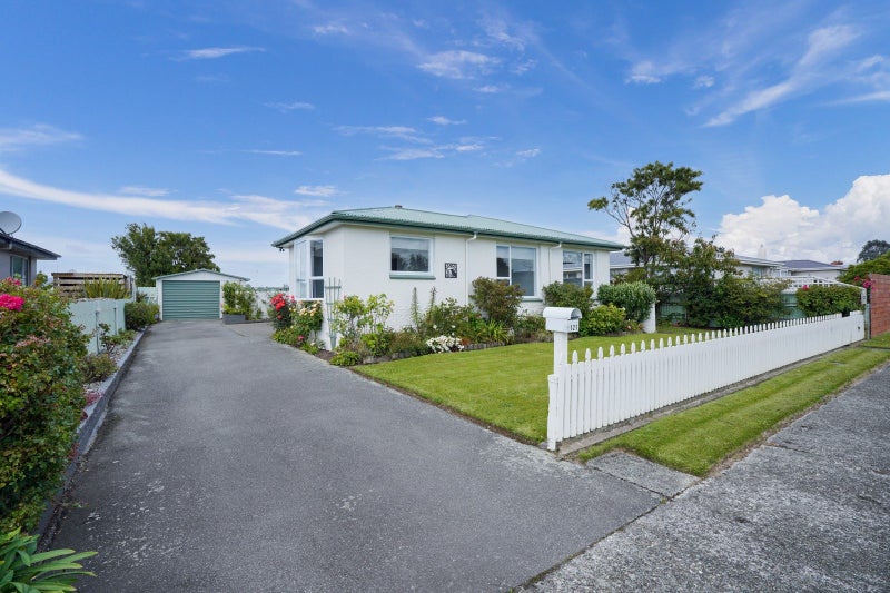 121 Derwent Crescent, Glengarry, Invercargill - Carousel 1