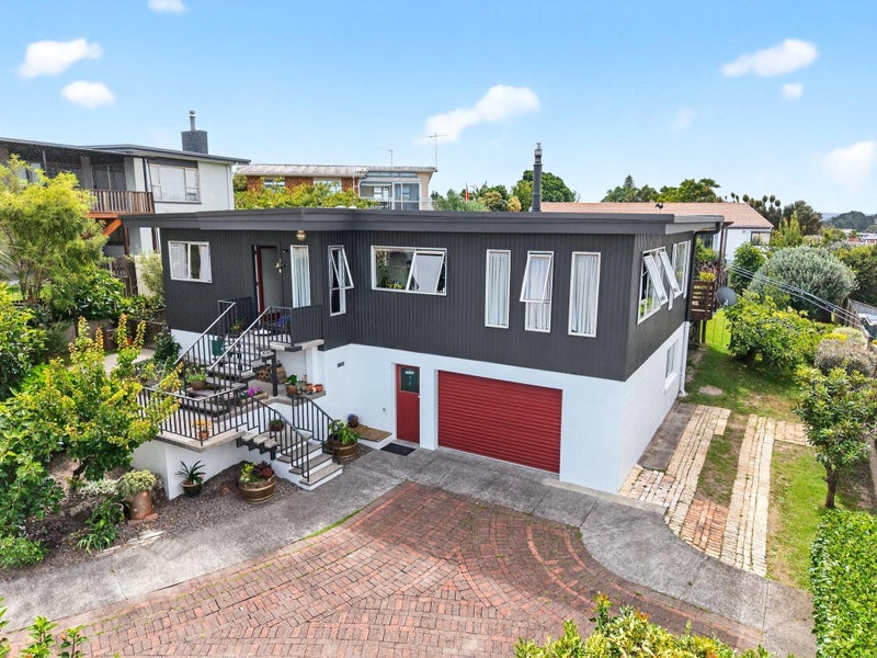22 Widmore Drive, Massey, Auckland - Carousel 2