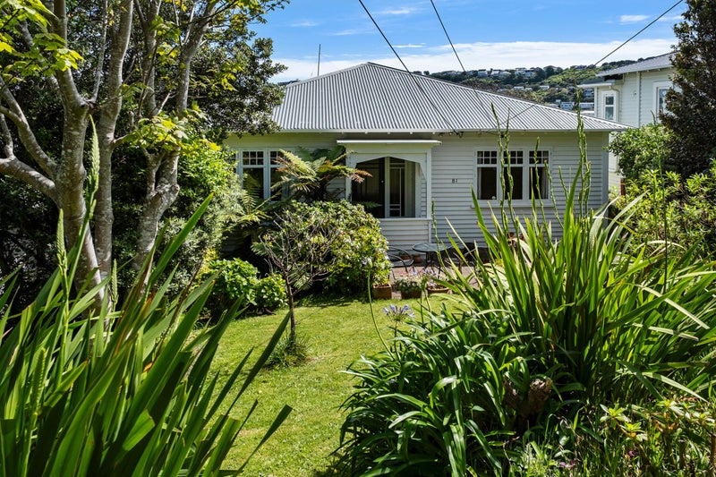 81 Totara Road, Miramar, Wellington - Carousel 1