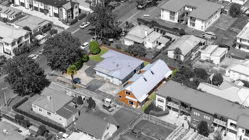 31B Wellington Street, Hamilton East, Hamilton, Waikato - Carousel 15