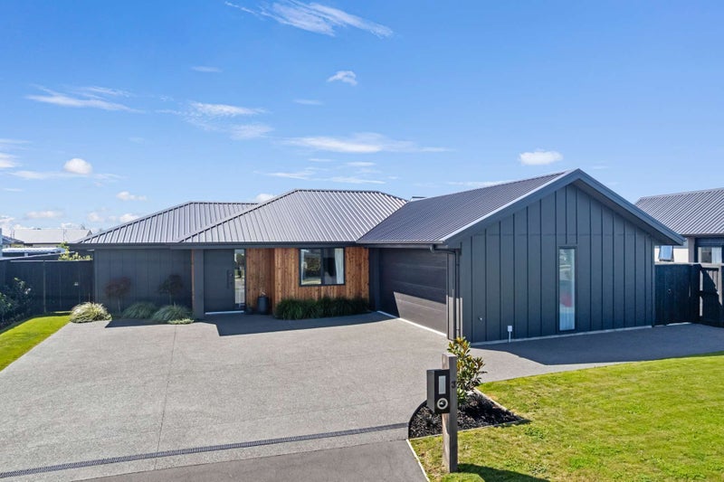 3 Wakeman Drive, Lincoln, Lincoln - Carousel 1