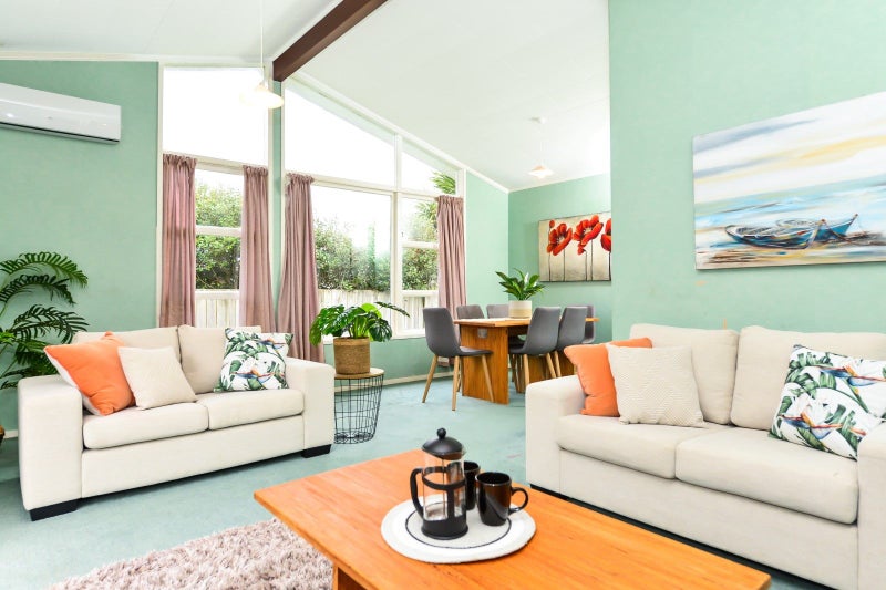 49 Mckay Drive, Temple View, Hamilton - Carousel 1