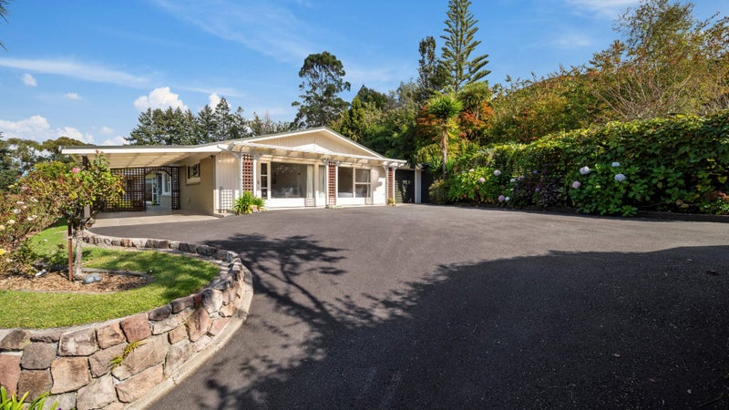 24 Russell Crescent, Western Heights, Rotorua - Carousel 1