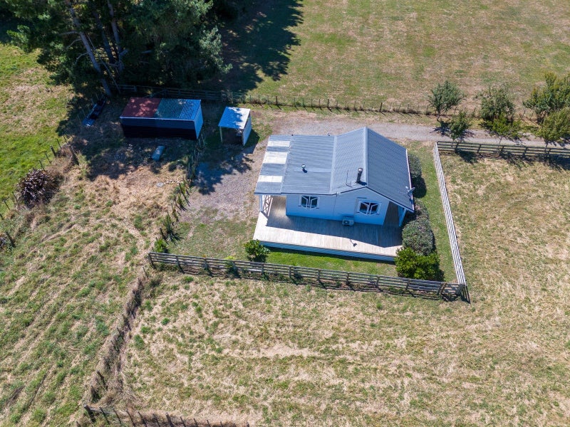 103A Waikawa Beach Road, Manakau - Carousel 21