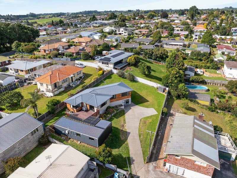 32A Queen Street, Te Puke, Te Puke - Carousel 2