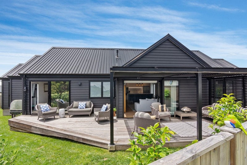 9 Koiora Lane, Long Bay, Auckland - Carousel 1