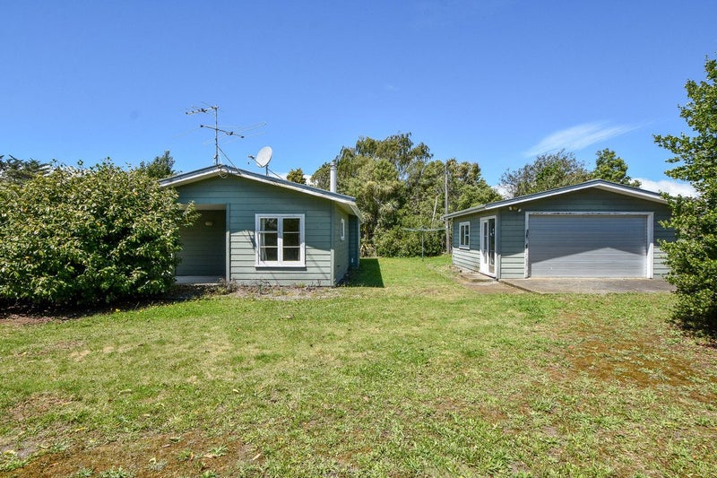 24 Moreton Road, Carterton - Carousel 18