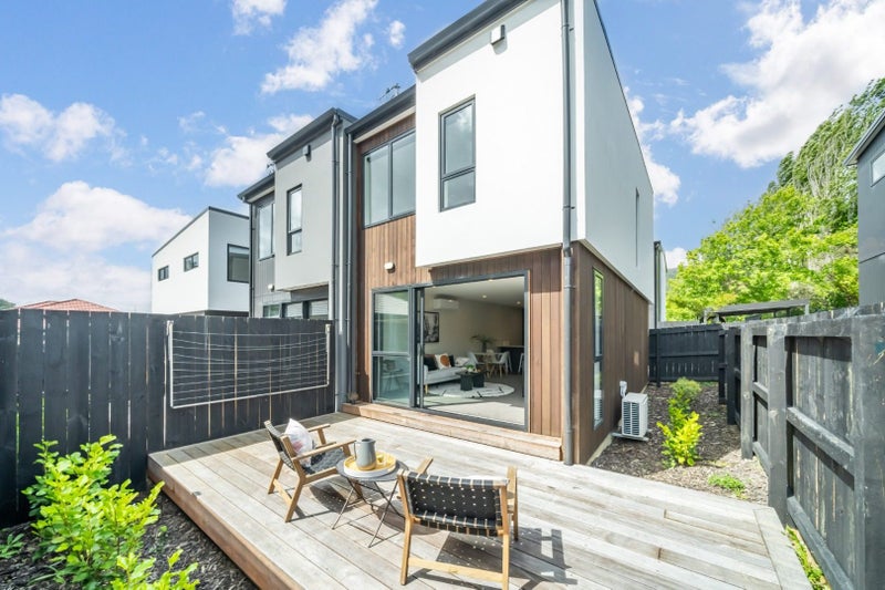 16/28 Raukawa Street, Stokes Valley, Lower Hutt - Carousel 1