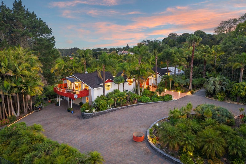 51 Murphys Road, Totara Park, Auckland - Carousel 1