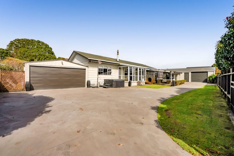 27 Culzean Grove, Bell Block, New Plymouth - Carousel 1
