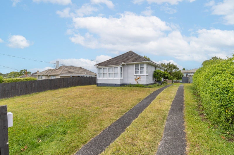 14 Charles Crescent, Putaruru - Carousel 2