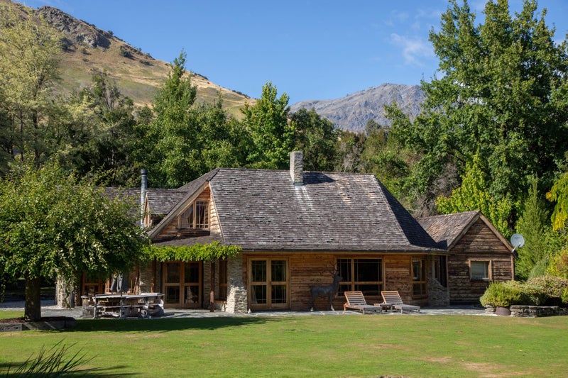 11 Arrowtown-Lake Hayes Road, Lake Hayes, Queenstown - Carousel 2