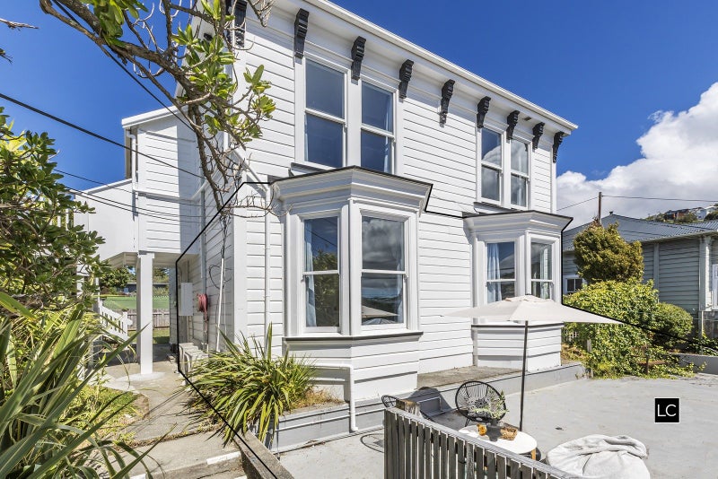 31A Hall Street, Newtown, Wellington - Carousel 1