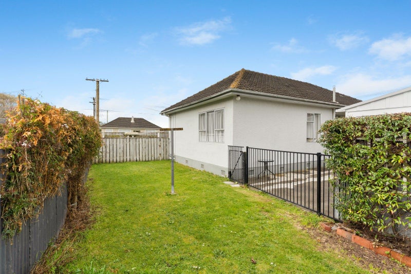 27 Roberts Avenue, Aramoho, Whanganui - Carousel 21