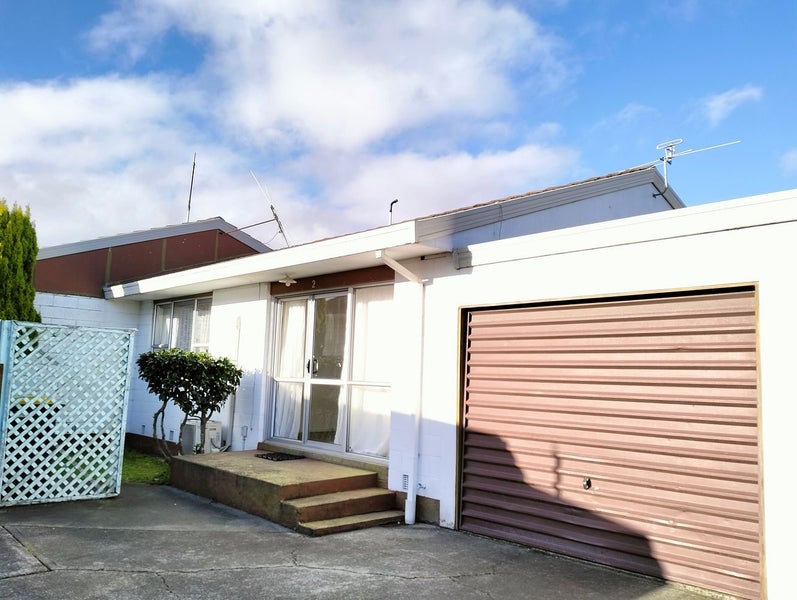 2/10 Spencer Street, Addington, Christchurch - Carousel 9