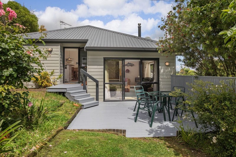 612 Augustus Street North, Thames - Carousel 2