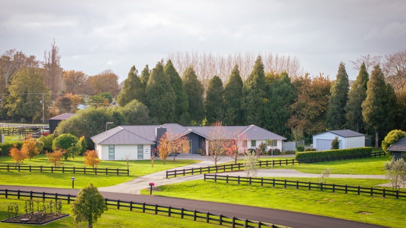 3 South Oaks Close, Pukemoremore, Cambridge - Carousel 2