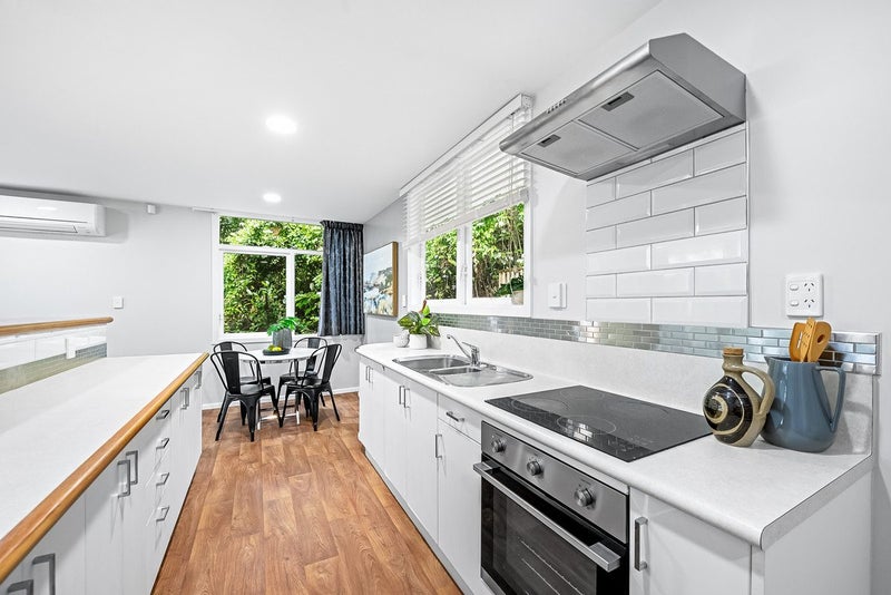 15 Elmslie Road, Pinehaven, Upper Hutt, Wellington - Carousel 2