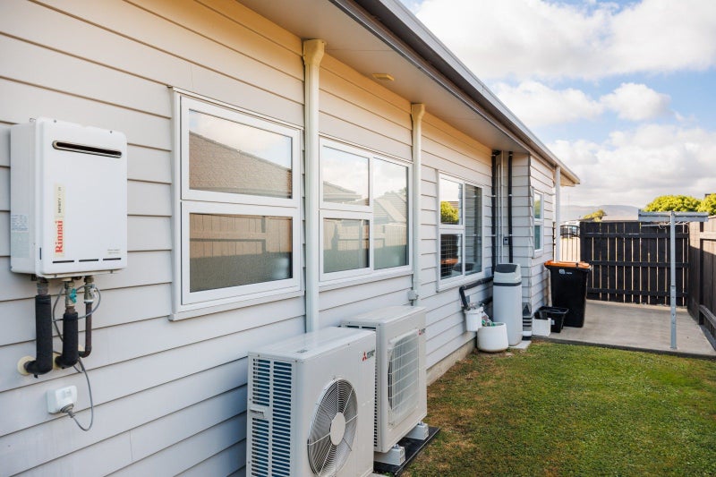 9 Lorenzo Place, Kelvin Grove, Palmerston North - Carousel 37