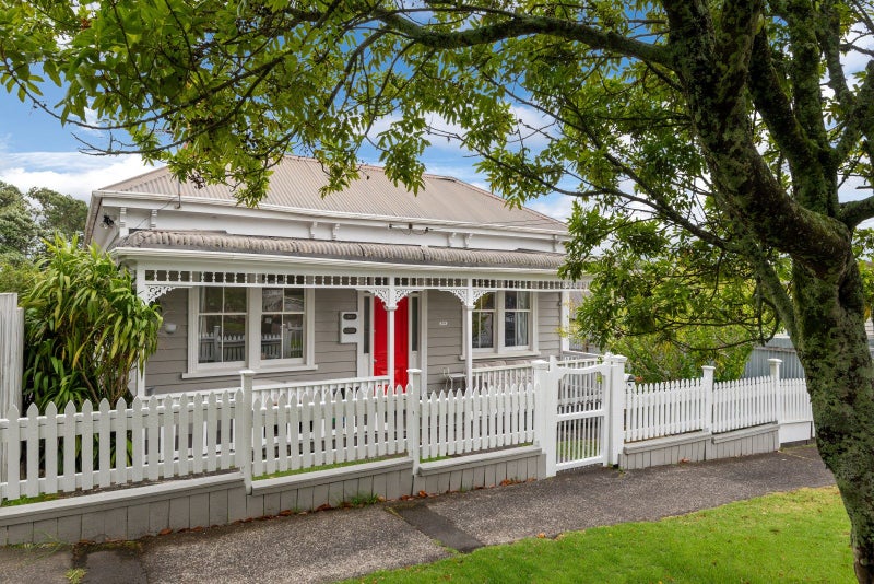 24 Kingsland Avenue, Kingsland, Auckland - Carousel 2