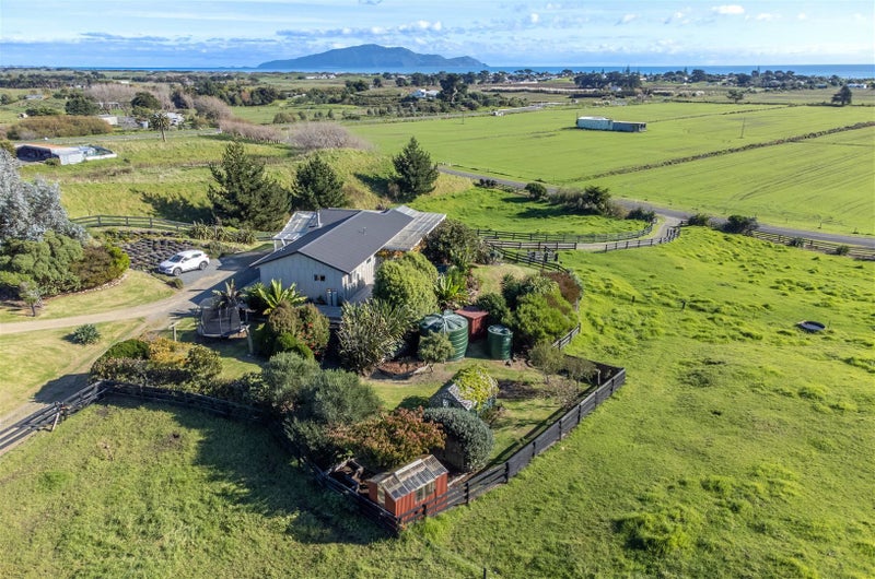 24 Harakeke Road, Te Horo - Carousel 32
