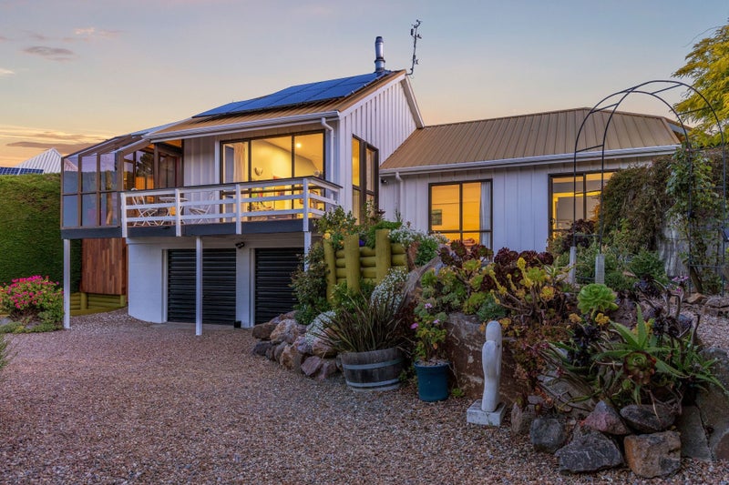 126 Marine Drive, Diamond Harbour, Lyttelton - Carousel 25