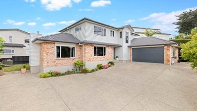 14 Brancott Place, Flat Bush, Auckland - Carousel 1
