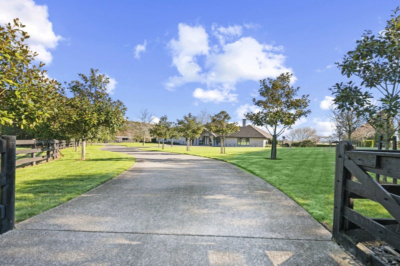 195 Batty Road, Kingseat, Papakura - Carousel 2