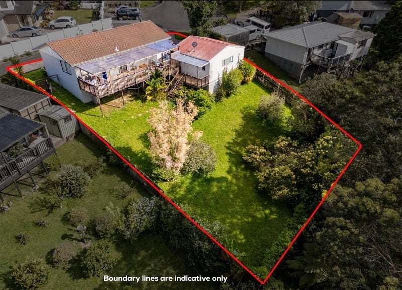 8 Angeline Place, Massey, Waitakere City, Auckland - Carousel 12