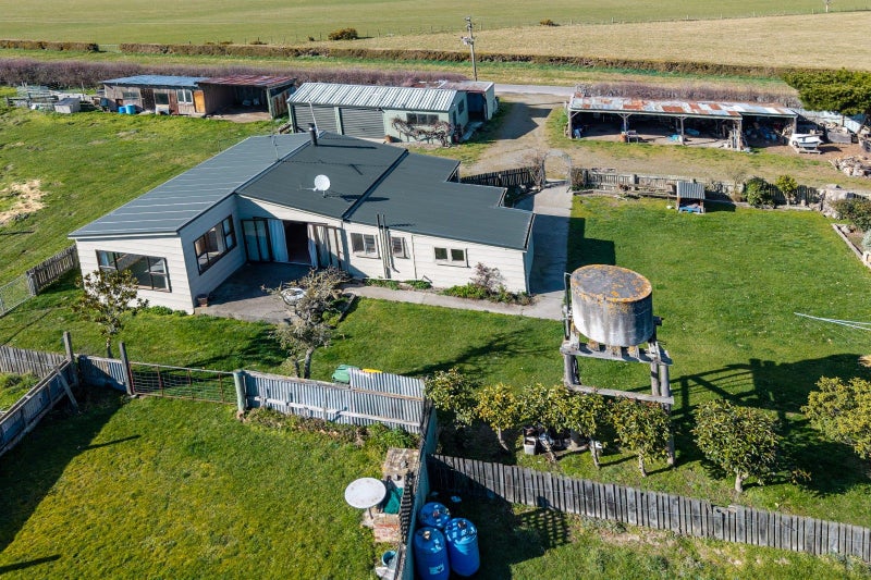 60 Middle Road, ST ANDREWS, TIMARU - Carousel 1