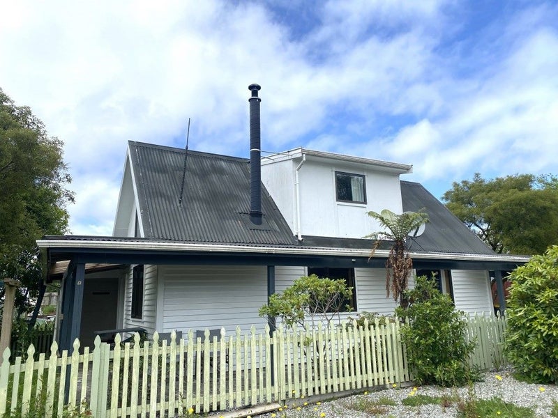 61 Seddon Street, Kumara, Greymouth - Carousel 1
