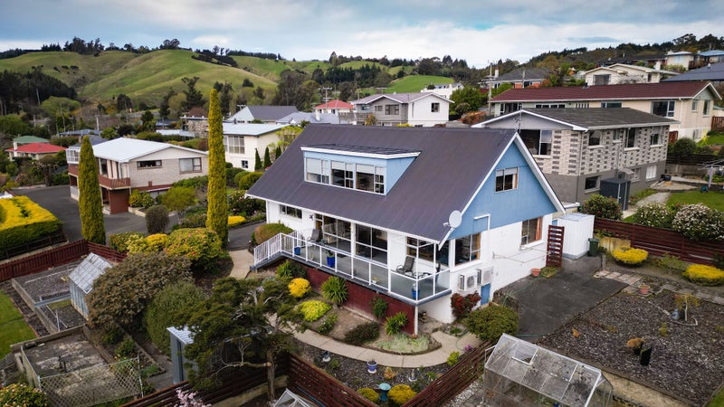 11 Gebbie Street, Kinmont Park, Mosgiel - Carousel 1