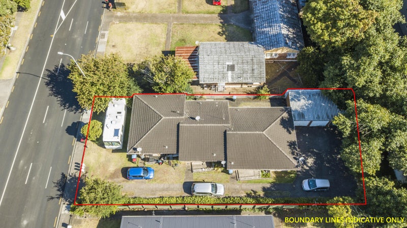11 Carbine Road, Mount Wellington, Auckland - Carousel 1