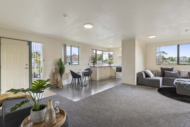 19 Carling Avenue, Massey, Auckland - Carousel 2