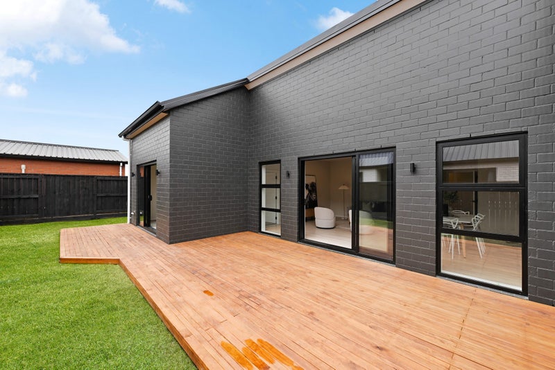 1 Gosset Avenue, Chartwell, Hamilton - Carousel 21