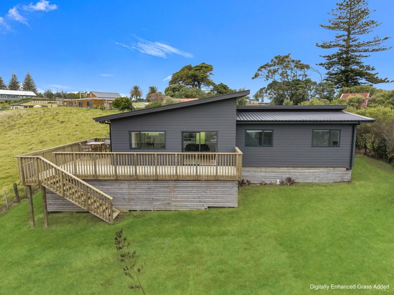 4 Gillespie Drive, Dargaville - Carousel 1