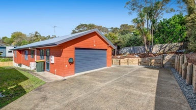 145 Brian Crescent, Stanmore Bay, Whangaparaoa - Carousel 1