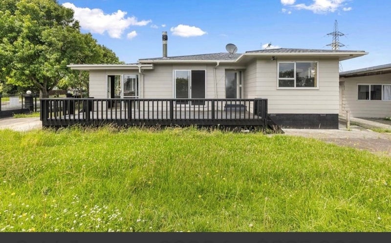 66 Sikkim Crescent, Clover Park, Manukau City, Auckland - Carousel 16