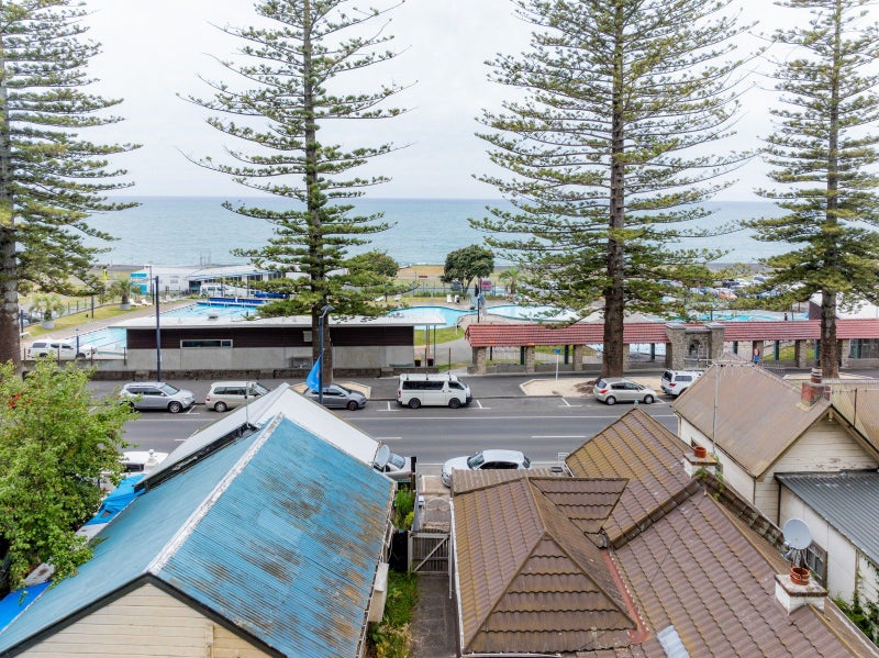 31 Marine Parade, Bluff Hill, Napier - Carousel 6