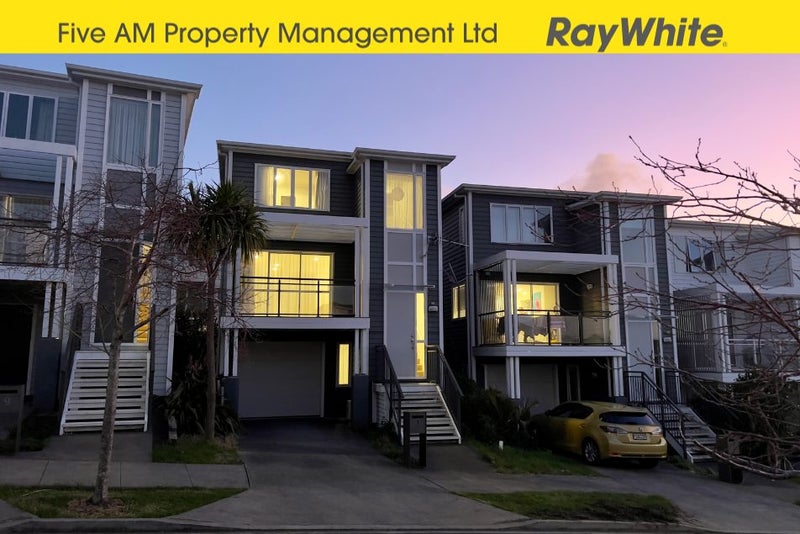 7 Manawatere Way, Flat Bush, Auckland - Carousel 1