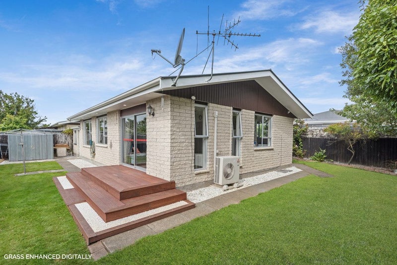 2/11 Peckham Lane, Woolston, Christchurch - Carousel 1