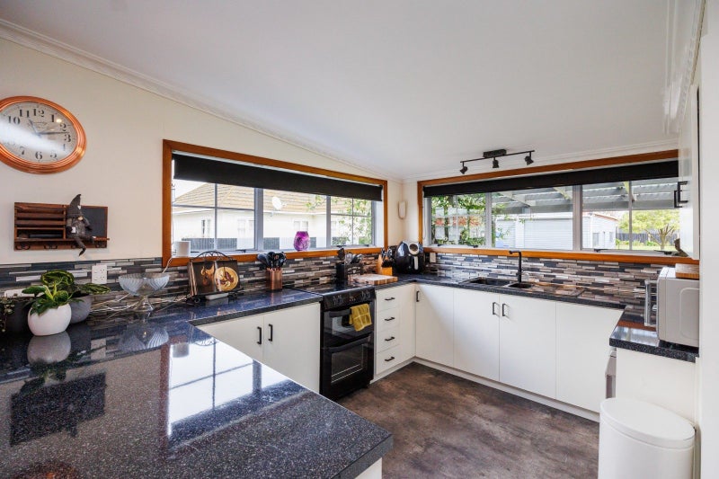 5 Daniell Street, Bulls - Carousel 2