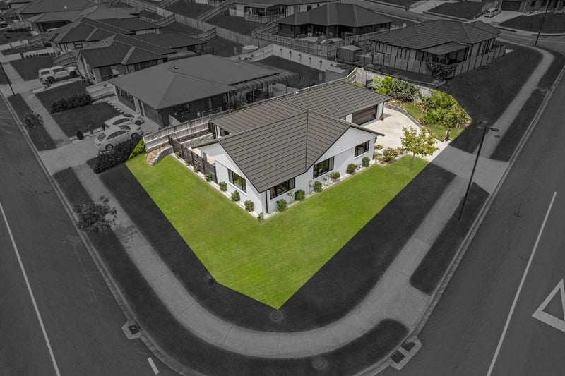 1 James Elliot Way, Pokeno - Carousel 2