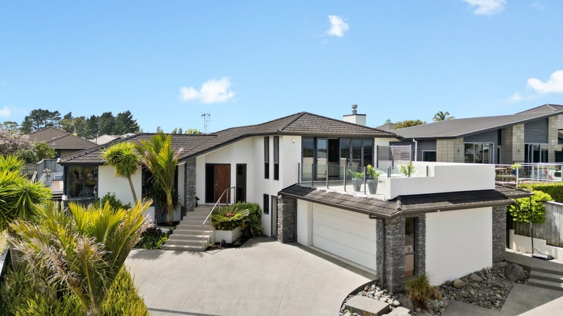 21 Raddington Way, Huntington, Hamilton - Carousel 2