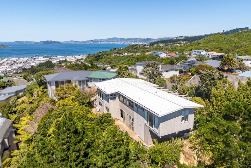 5 Lilac Lane, Maungaraki, Lower Hutt - Carousel 2