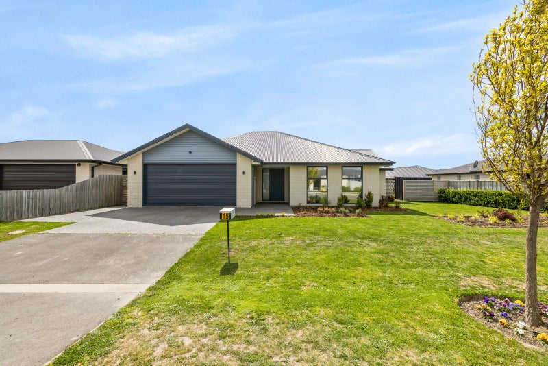 15 Johnson Avenue, Amberley, Amberley - Carousel 2